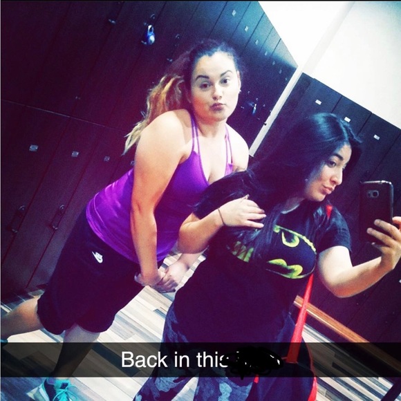 Nike Dri-Fit Criss Cross workout tank - Picture 5 of 5